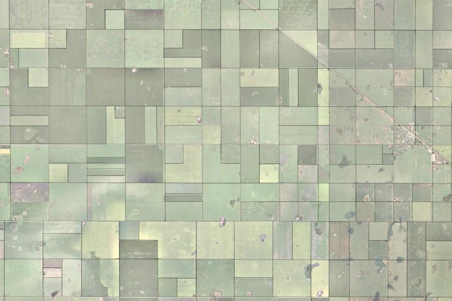 Aerial image of geometries of Saskatchewan farmlands