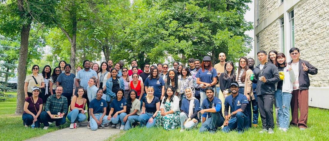 group photo of graduate students 