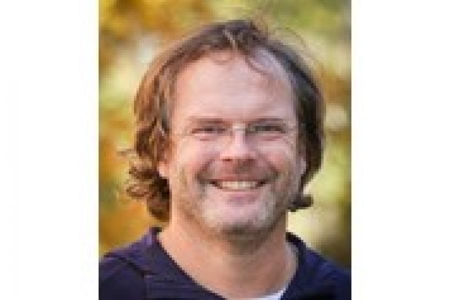 Dr. Peter Eck