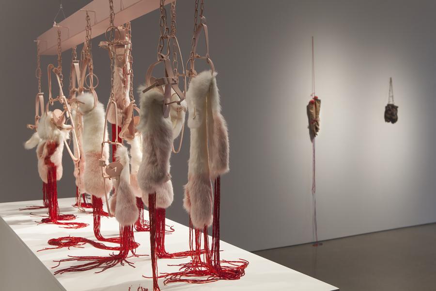 …story in the middle…, Photographer: Karen Asher. Courtesy of the School of Art Gallery, University of Manitoba