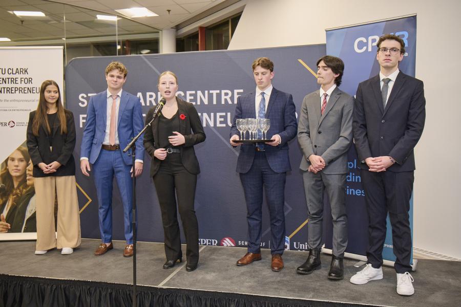 Final pitches at ENTR pitch competition