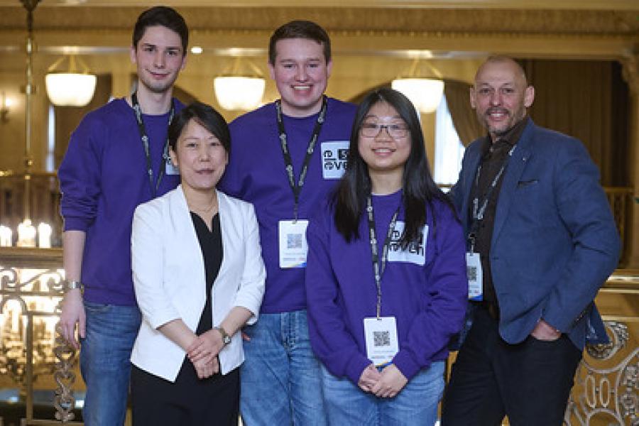 Stu Clark Centre Startup Coach Ben Isakov working with students
