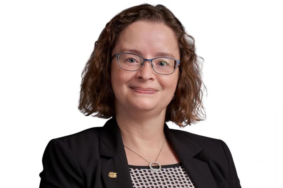 Dawn Nedohin-Macek	