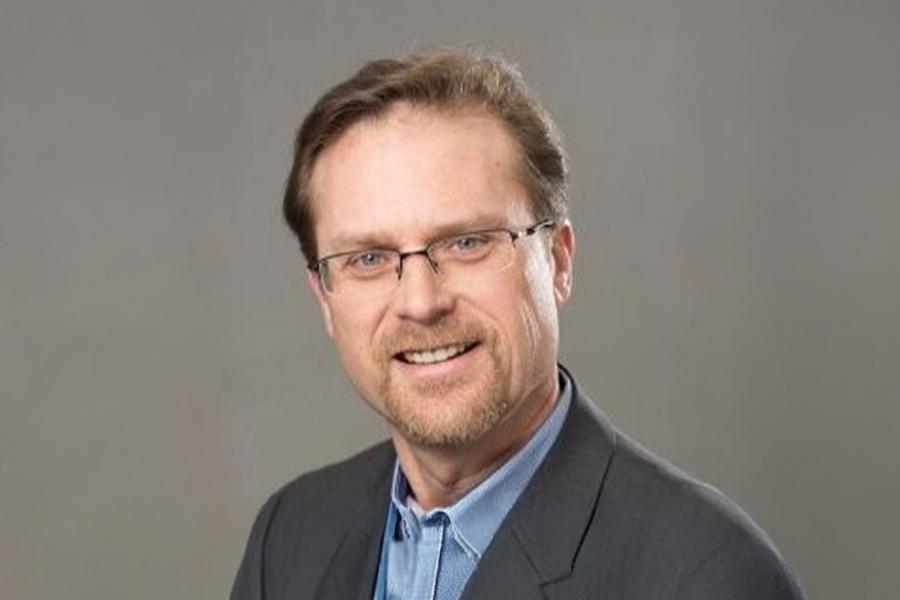 Executive Education Instructor Loren Cisyk.