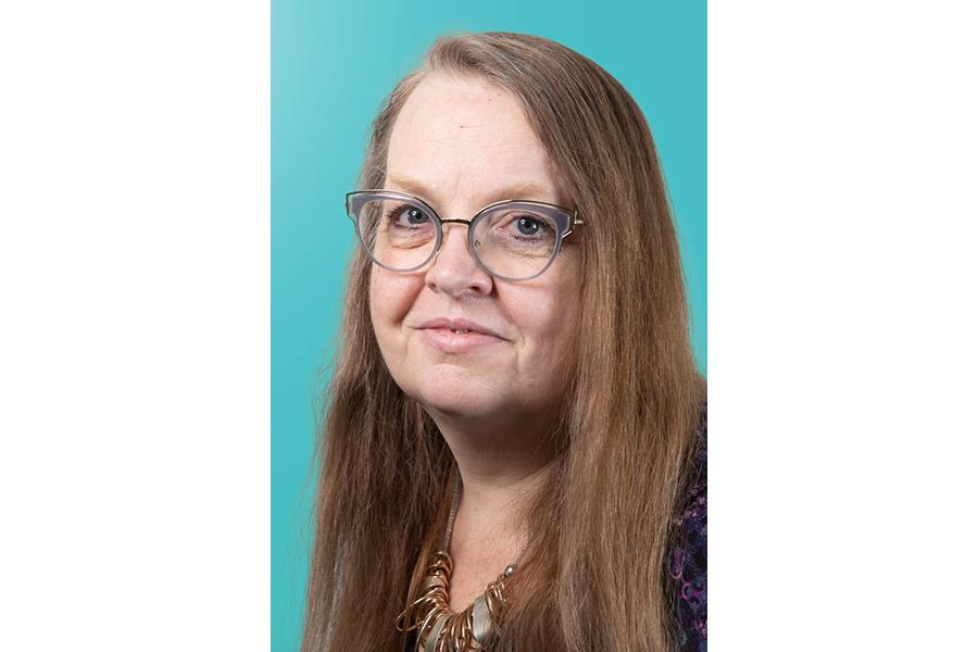 Headshot of Lori Doan.