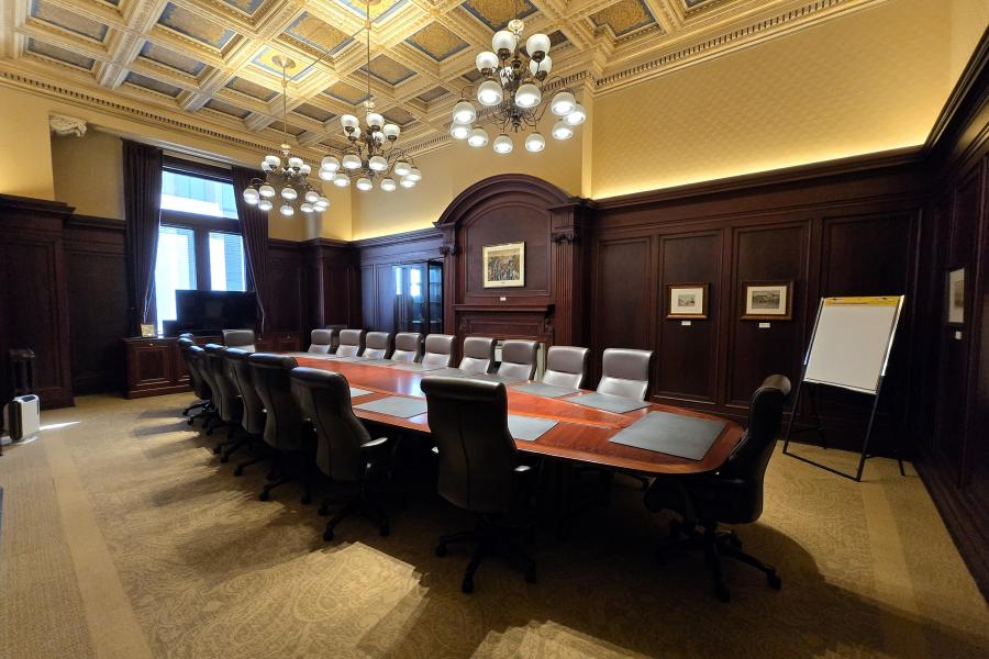 James W. Burns Executive Education Boardroom