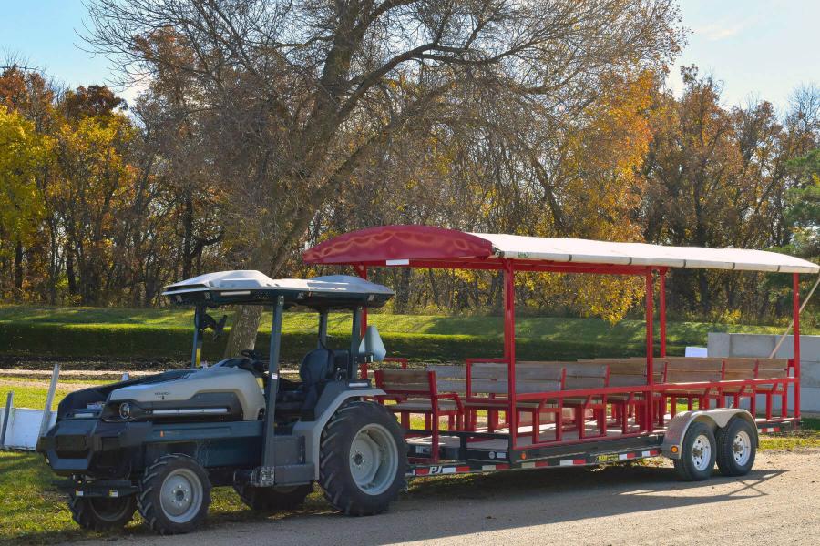 Discovery Centre tractor and people mover trailer