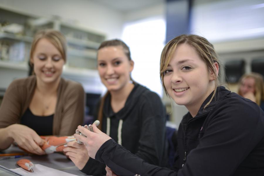 students in kinesiology lab