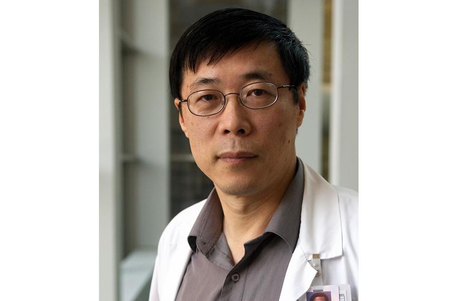 Portrait of Dr. Garry Shen. 