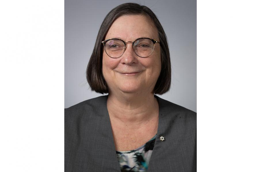 Evelyn Forget portrait.