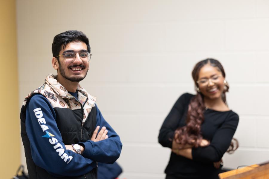 IDEA START activity host