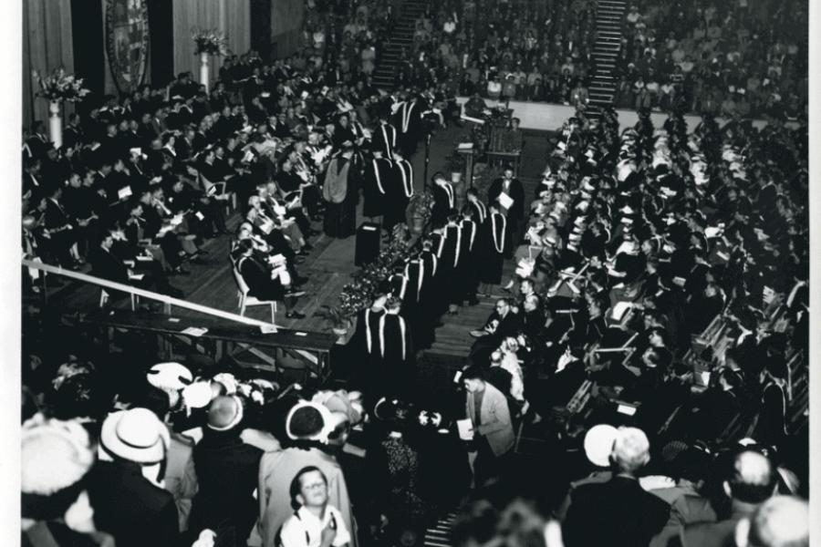 a photo of the 1952 convocation ceremony