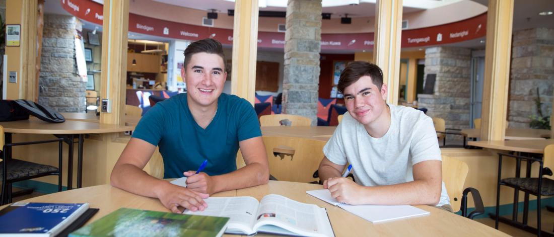 The 2017 Indigenous Leaders of Tomorrow Scholarship recipients Jesse McGregor and Riley Chartrand.