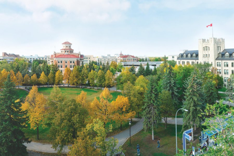 An aerial view of the Duckworth Quad and Administration building on the Fort Garry campus. 