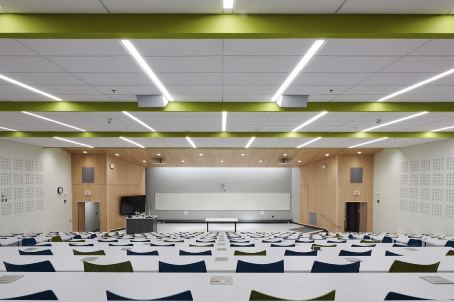 UM virtual background-Education Building classroom