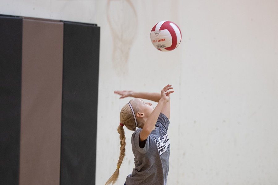 girl playing volleyball