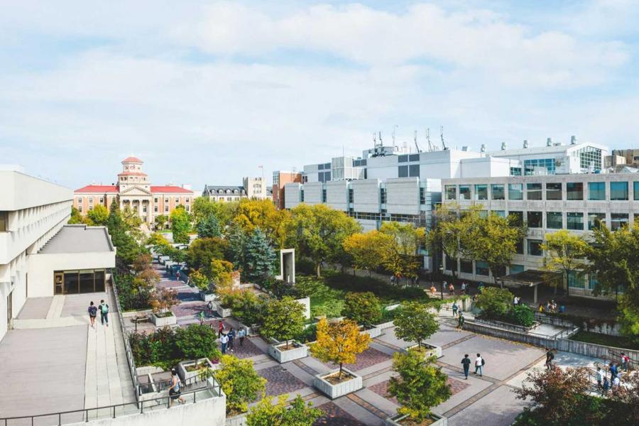 A birds-eye view of a pedestrian walkway at the University of Manitoba.