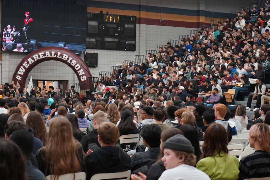 Students gathered in the Investors Group Athletic Centre for Welcome Day.