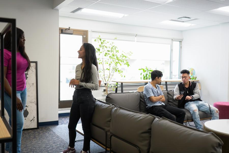 Photo of students in lounge.