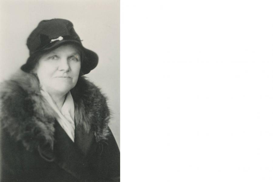 Jessie Holmes, the first woman to graduate from the University of Manitoba.