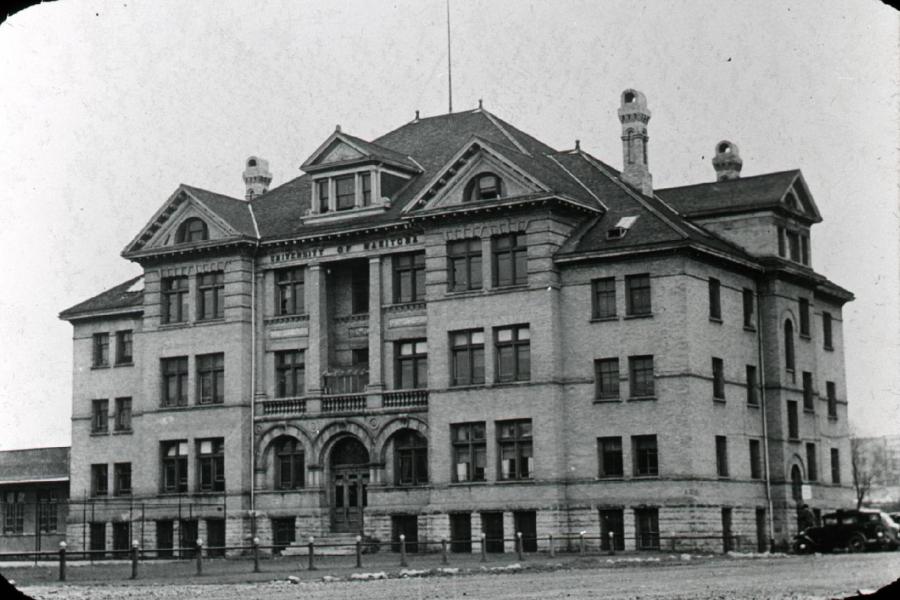 The UM Science building on Broadway St in the early 1900s.