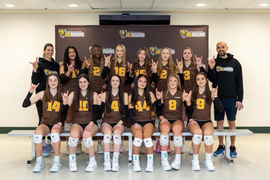 16U Gold girls Junior Bisons volleyball team photo