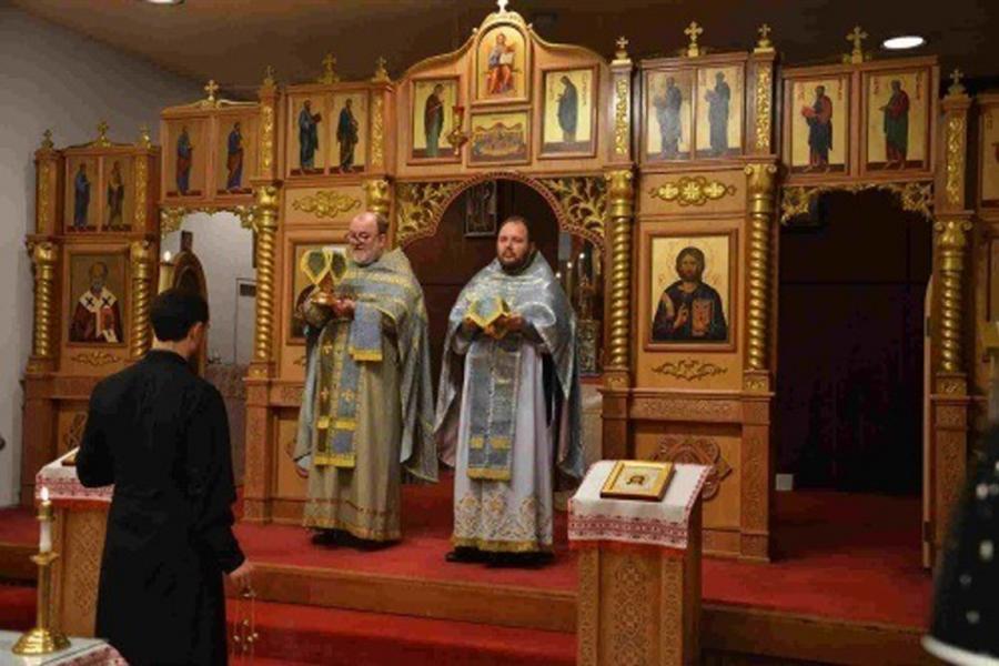 A celebration service being conducted in St. Andrew's College Chapel.