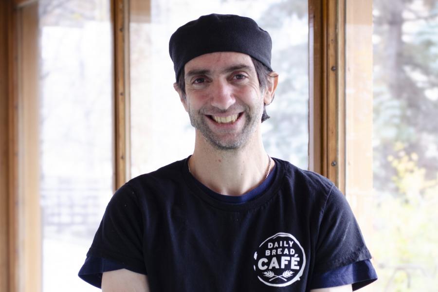 headshot of Rodrigo Longarte