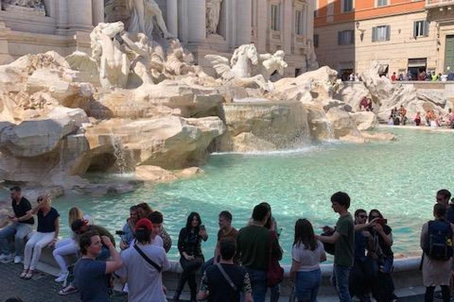 trevi fountain